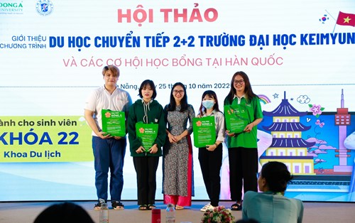 Student in Tourism with the Seminar "2+2 Transfer Program to Keimyung University and scholarship opportunities in Korea"