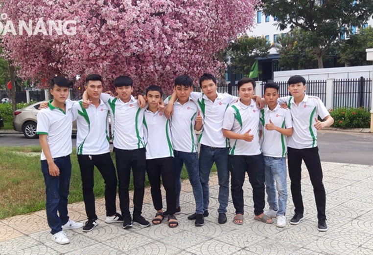 CLB Bạn Hữu Giảng Đường UDA