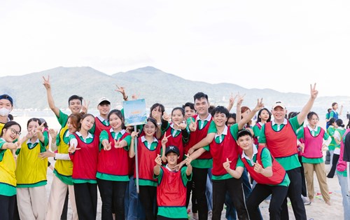 Những hình ảnh đáng yêu của tân sinh viên k23 ngành Marketing ĐH Đông Á